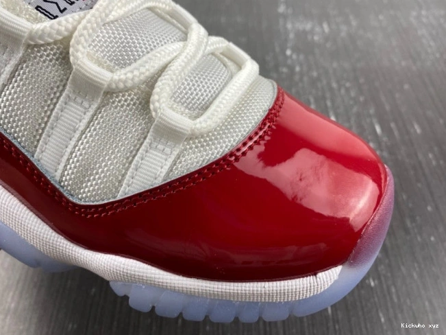 Jordan Air CT8012-116 Retro 'CHERRY' 11 0813
